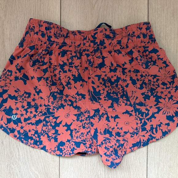 Lululemon Choose a Side 6 - Picture 4 of 4